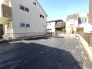 青空の下、穏やかな時間が流れる住まい。