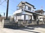 車通りの少ない閑静な住宅地、のびのびした子育てに適します。

