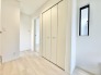 玄関も広く作られており、ゆとりのあるスペースです。