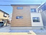 新田駅・獨協大学駅が徒歩圏の便利な立地が魅力の新築戸建です。