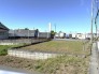 広々とした空の下、穏やかな時間が流れる開放的な空間。