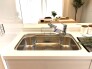 暮らしの気配を程よく感じさせる、清潔感のある整った空間が日常に心地よいゆとりをもたらします。