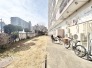 穏やかな陽射しが心地よい、清々しい空気に包まれた空間。