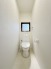 新しくお住まいになる方のことを考えて、トイレも新品に交換しました。
