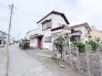 穏やかな街並みに馴染む、温かみのある住まい。