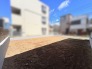 空が広く開放感を感じる、まっさらな敷地が新しい暮らしの始まりを静かに待っています。