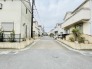 車の通りも少ない閑静な住宅地。子育てにも、第二の人生にも。
