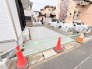 日々の暮らしにゆとりをもたらす、無駄のないシンプルな屋外スペースです。
