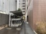 整然と並ぶ駐輪スペースが、日々の暮らしを支えます。