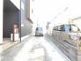 駐車場は２台まで駐車可能。マイカーの車幅もお確かめください。