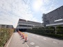 青空と緑に囲まれた、心地よい空間が広がります。