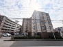 穏やかな空の下、ゆとりある日々が流れる邸宅