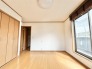 温かな陽光が穏やかに広がる、心地よい空間