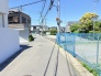 分譲地西側の道路の様子