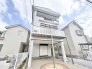 穏やかな空と、住まいを包むやさしい光。