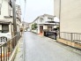 静けさが心地よい、穏やかな街並みに佇む住まい