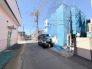 幅員こそやや狭くても、その分交通量が少なくて安心。
