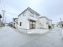 洗練された外観デザインが街並みに映える、穏やかな空気が流れる住まい