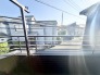 らくらくお洗濯を助ける広いバルコニー。
