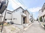 洗練された外観が周囲の街並みと調和し、住まう方の日常を穏やかに彩る心地よい佇まいです。