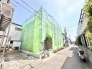 新しい暮らしへの期待が高まる、これから丁寧に整えられていく住まいの表情です。