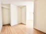 余計な装飾を削ぎ落としたシンプルな空間は、住まう方の感性に寄り添い、暮らしの自由度を広げてくれます。
