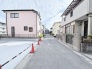 落ち着いた住宅街の中に位置し、ゆったりとした時間の流れを感じさせる穏やかな住環境が整っています。