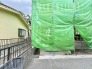 新しい暮らしが形作られていく、静かな期待感に満ちた建築現場の様子です。