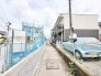 静かな住宅街に位置しており、日々の暮らしが穏やかに流れていく落ち着いた住環境です。