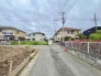 車の通りも少ない閑静な住宅地。子育てにも、第二の人生にも。

