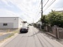 静かな街並みに、心地よい風が吹き抜ける日常。
