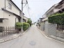 穏やかな住宅街の日常が流れる、落ち着きある住環境が整った街並みです。