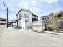 穏やかな空の下、心地よい風が通り抜ける静かな住環境。