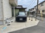 駐車場は２台まで駐車可能。マイカーの車幅もお確かめください。
