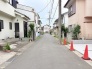 穏やかで静かな時間が流れる、落ち着いた佇まいの住宅街に位置しています。