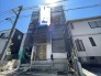 完成に向けて着実に時を重ねる住まいは、日々の暮らしに静かな期待感と安心感をもたらしてくれます。