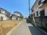 前面道路と敷地です。　日当たりがとてもいいですね。