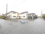 空の広がりを感じる、開放感のある角地に位置した、これからの暮らしを自由に描き出せる穏やかな住環境です。