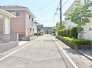 整然と住宅が並ぶ、落ち着いた雰囲気の街並みに心穏やかな日常が流れています。
