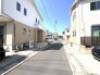 穏やかな住宅街の風景が日々の暮らしに心地よい静けさと落ち着きをもたらします。