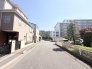 落ち着いた街並みが広がる、ゆとりある住環境が日々の暮らしに心地よい平穏をもたらします。