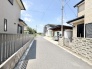 整然と住宅が並ぶ、静かで落ち着きのある街並みが日々の暮らしに安らぎをもたらします。