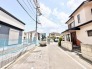 落ち着いた住宅街の雰囲気が漂い、日々の暮らしに静かな安らぎをもたらしてくれる周辺環境です。