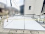 日々の暮らしを整える、すっきりと洗練されたシンプルな空間が広がります。