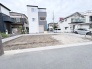 日々の暮らしをゼロから描き出せる、穏やかな住宅地に佇む整った区画です。