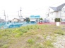 穏やかな空気が流れる閑静な住宅街の一角にあり、日々の暮らしに静かなゆとりをもたらしてくれる環境です。