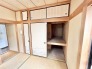 自然素材の温もりに包まれた、心から寛げる静かで穏やかな時間が流れる空間です。