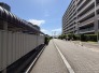 前面道路は歩道も整備され、小さなお子様にも安心です。
