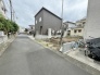 周辺環境が落ち着いた住宅街に佇む、ゆったりとした時間を過ごせる住まい周辺の景観。