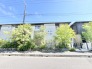 豊かな緑が建物を優しく包み込み、街並みと穏やかに調和する住環境が広がっています。